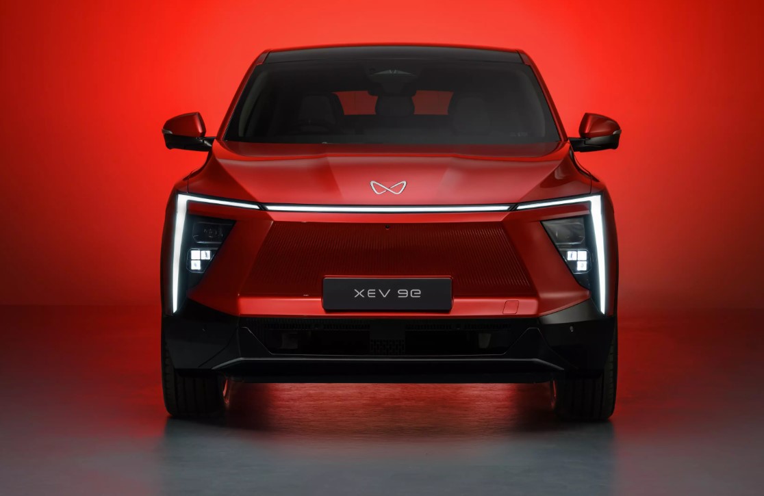 Mahindra XEV 9S Electric SUV